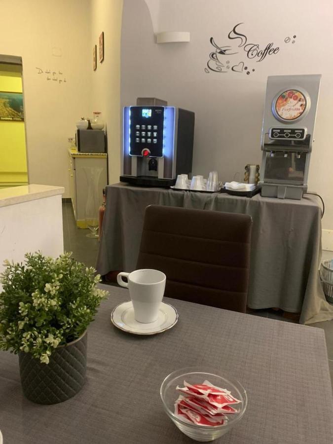 Ania Hotels Napoli Eksteriør billede